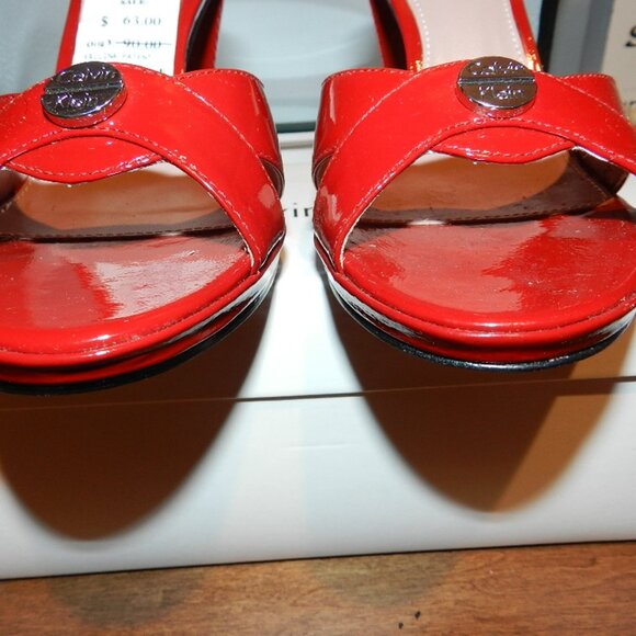 NEW Calvin Klein Vallina Red Patent Slide Mule Heels Size 7 - Picture 3 of 14